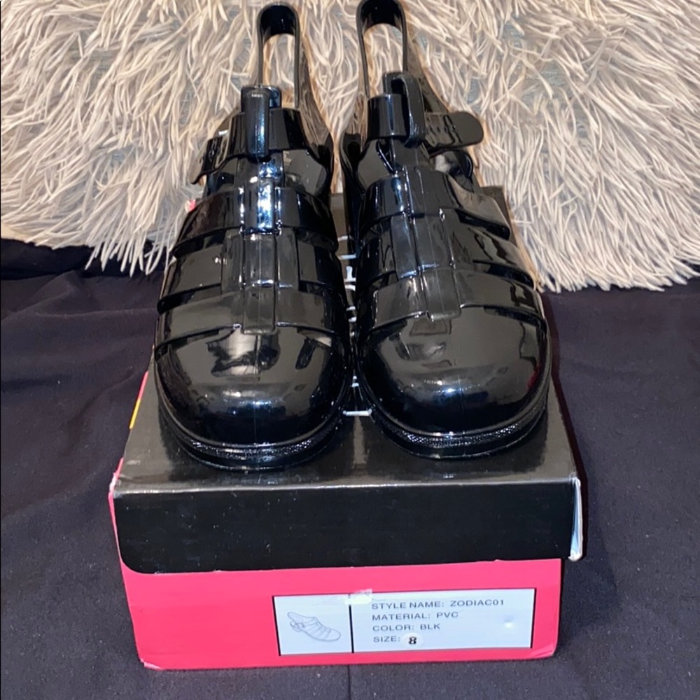 Bumper Jelly shoes